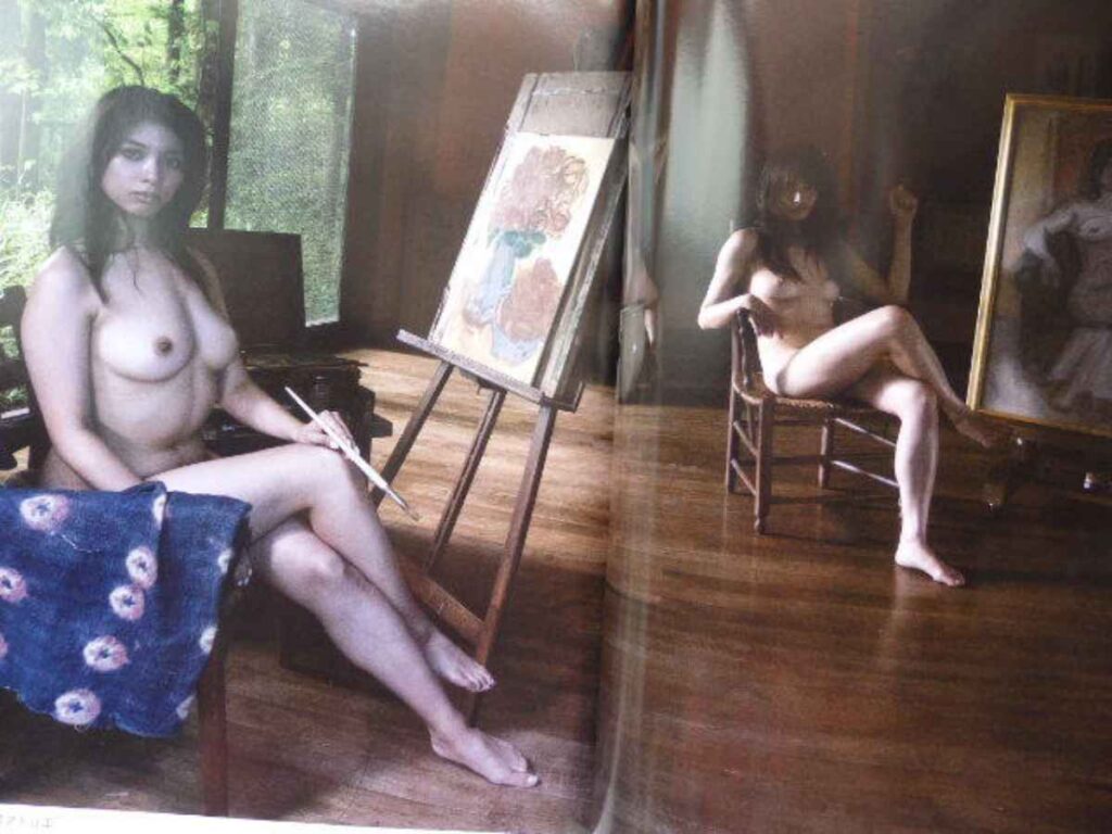 (02)