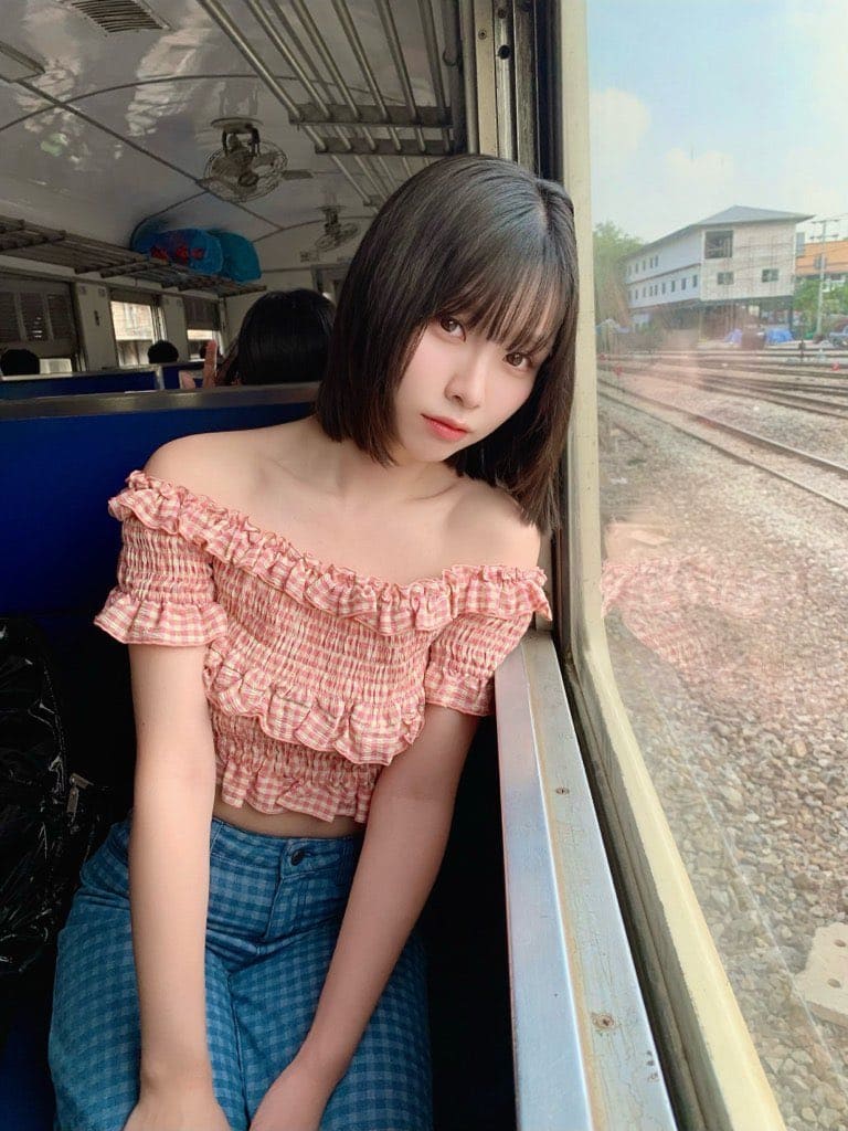 Liyuuの遂に全裸ヌード解禁の2nd写真集『ヒトミ』の画像11