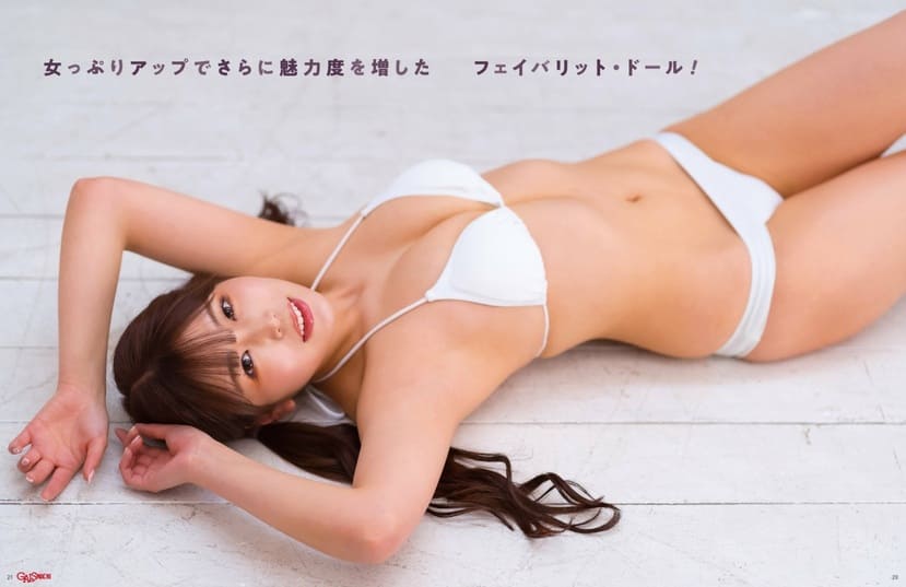 水瀬琴音の水着・ランジェリーがエロいデジタル写真集『お腹いっぱいです！』の画像22